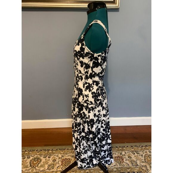 LOFT Petite Forget Me Not Ponte Seamed Flare Midi Sundress, size 0 - Picture 7 of 7